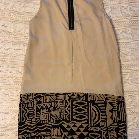 Tan Sleeveless Dress with Black Patterned Accents - Picture 3 of 4